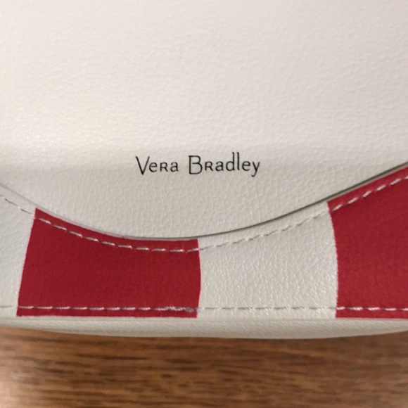 SOLD……..Vera Bradley Polar Bear Cosmetic Case - Picture 4 of 8